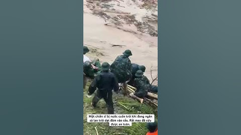 Một chiến sĩ bị nước lũ cuốn trôi nhưng may đã cứu được | TGE #Shorts