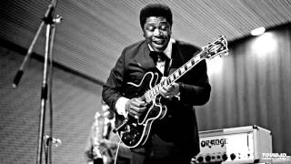 Video voorbeeld van "BB KING - Walkin' [1962]"