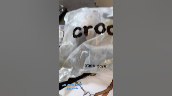 Style my CROCS mega crush sandals #crocs #megacrushsandel #styleinspo #crocscharms #crocsshoes
