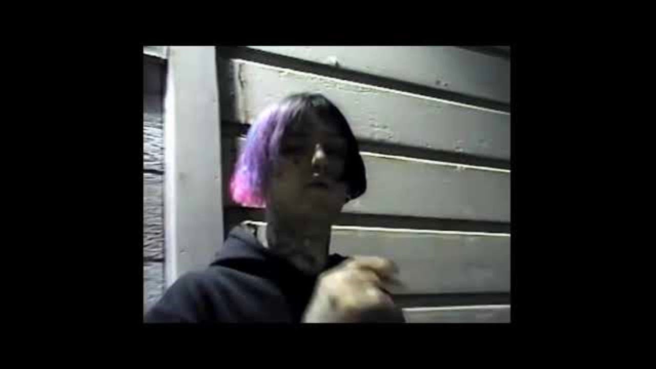 лил пип cry alone. лил пип гиф. Lil peep crying. Lil peep cry alone. Lil peep cry alone.