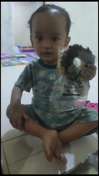 Arsya Makan Donat #statusvideo #storywa #statuswhatsapp