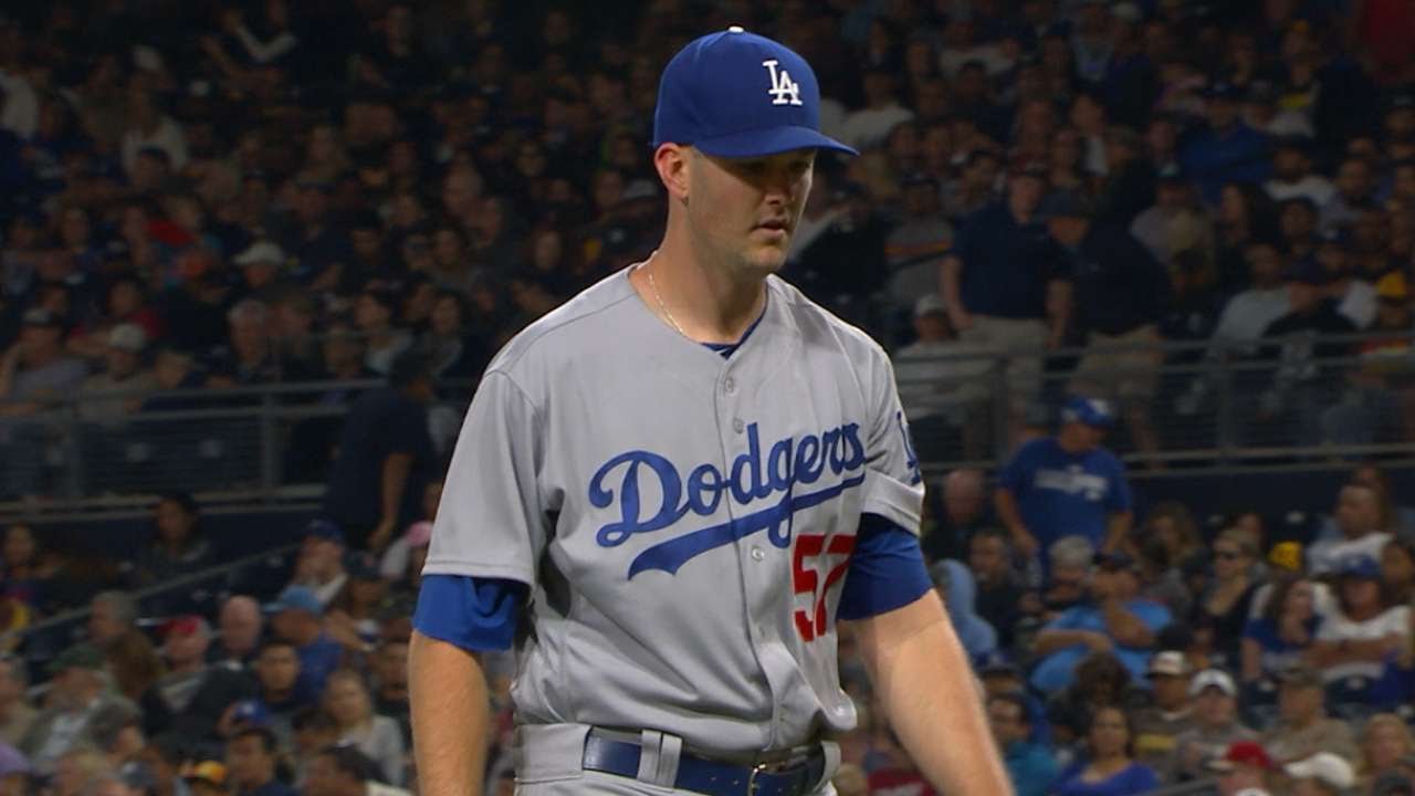 Wood improves to 10-0 in Dodgers' 1-0 win over D-backs (Jul 05, 2017)