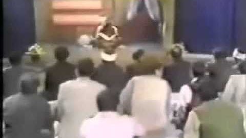 فيديو نادر و رائع جدا للشيخ عبد الباسط سورة الغاشية