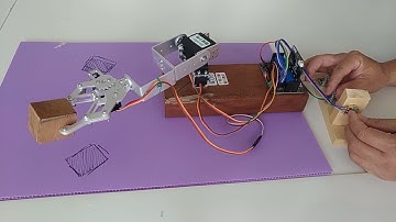 microbit 機械手臂利用可變電阻控制2