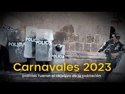 Carnavales 2023: Policías son pintados y mojados por la población