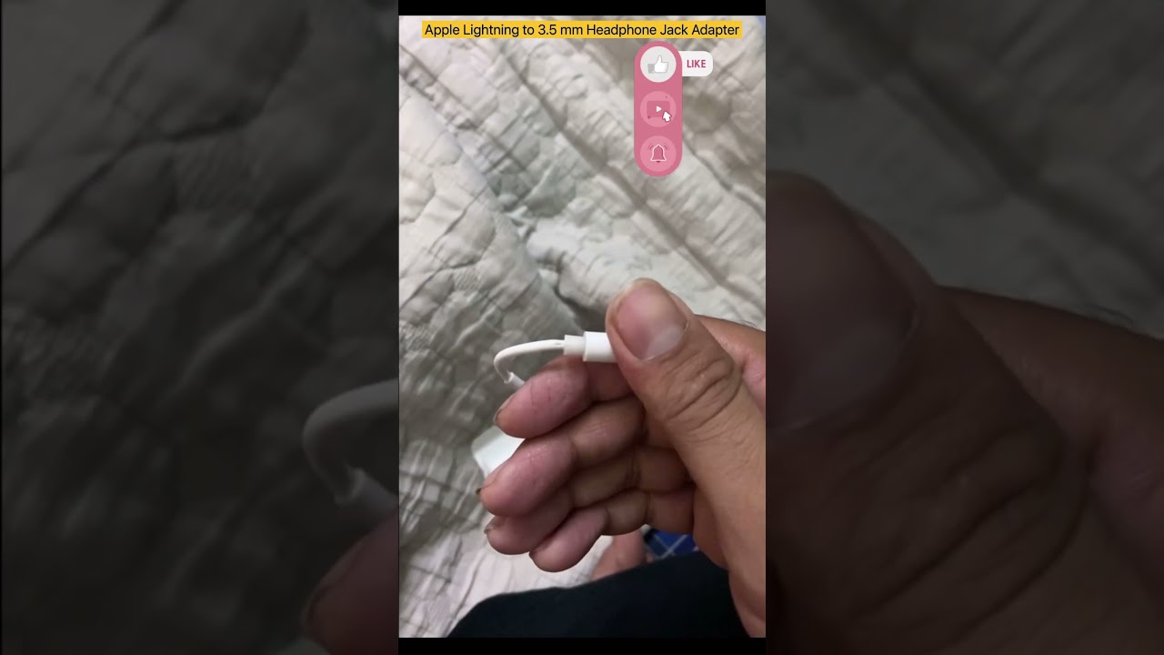 Unboxing Apple Lightning to 3.5 mm Headphone Jack Adapter 