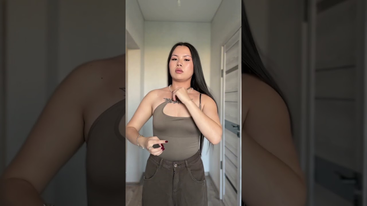 241106811 артикул на майку waistline 