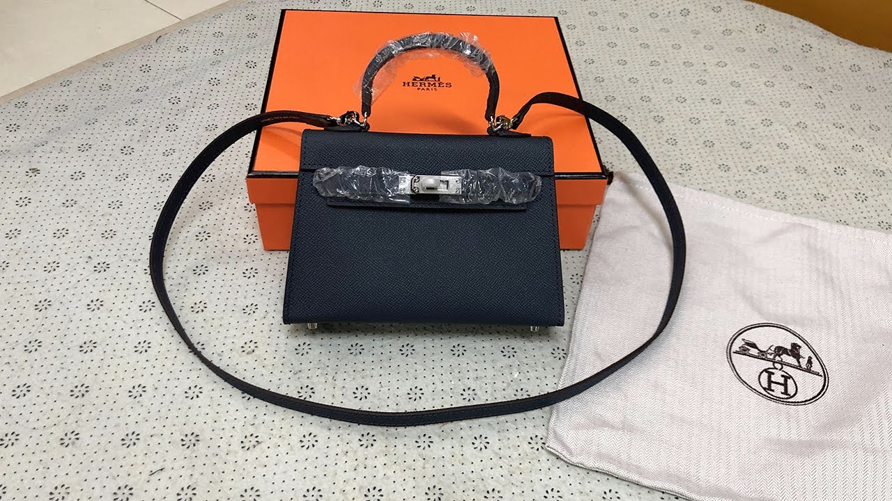 Hermès  Mini Epsom Kelly 20  II Bag  In Navy Blue Review