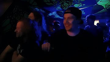 A BOMBEN DAY IN 124 HOLES