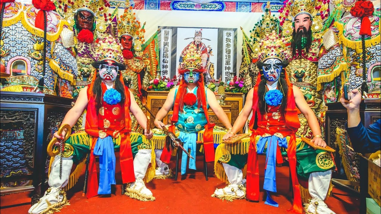 「雙英猛將」蓮英&武英 恭迎艋舺青山宮靈安尊王聖駕（開光降神儀式）