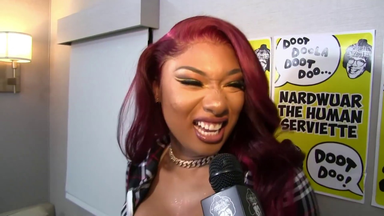 megan thee stallion horse laughter.mp4 - YouTube