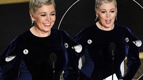 Olivia Colman's hilarious sex joke at the Oscars leaves fans calling for her to host