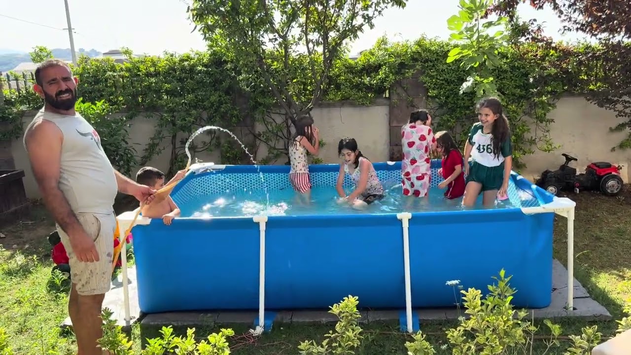 POYRAZ ELİF BAHÇEDE SU SAVAŞI!!