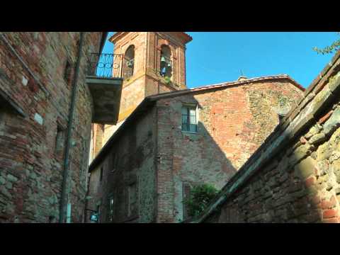 Video: Panicale: Umbrian Hilltown v Italiji