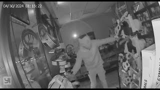 Shop owner fights back after $35,000 instrument theft in Las Vegas