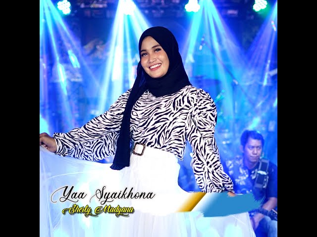 Bob sochli qizlar bilan porno Brandi Teylor va Gianna Michaels shunday katta suvli xorozni baham korishadi