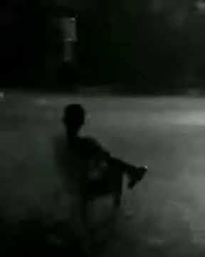 Manusia santuy walau diterpa badai