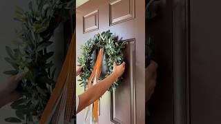 FALL DIY: Easy Wreath Ribbon Decor #diy #falldiys #falldecor