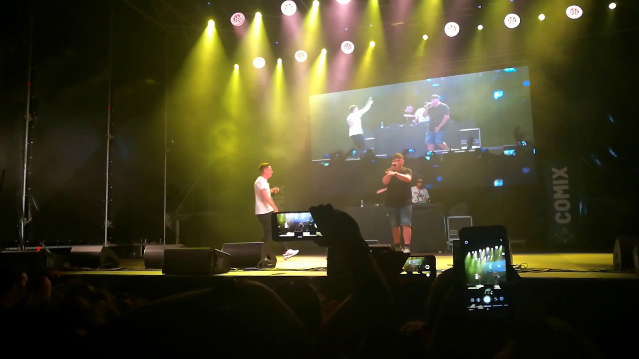 Shade vs Cursed freestyle. Giovane ragazzo umilia Shade al Giffoni Music Festival e dissa Fedez!