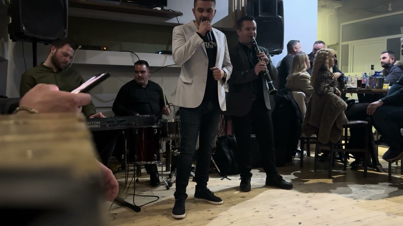 ΧΡΗΣΤΟΣ ΠΟΤΣΗΣ, ΓΙΑΝΝΗΣ ΖΙΑΚΟΣ ΚΛΑΡΙΝΟ, ΗΠΕΙΡΩΤΙΚΑ