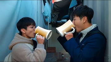 Jun Tae and Gotak Drinking Coffee in weak hero class 2