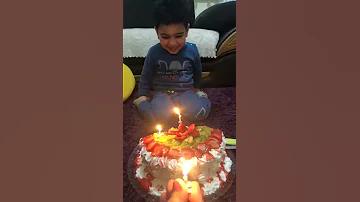 البزقه الها نفس تأثير النفخ المهم تطفي الشمعه هههههههه 