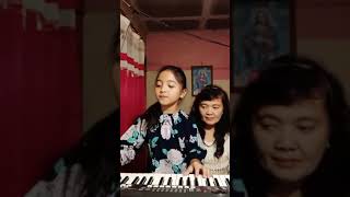 Lagu rohani enak didengar (Cover Serensia Wolayan with Mama) Lagu rohani enak didengar (Cover Serensia Wolayan with Mama)