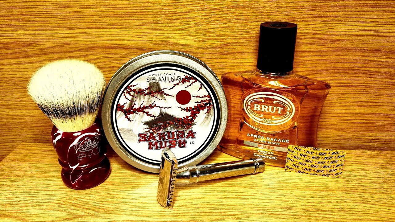 ⁣Dreadnought Spartan Safety Razor. Dr. Jon's Sakura Musk Shaving Soap. Omega Evo Cardinal Brush.