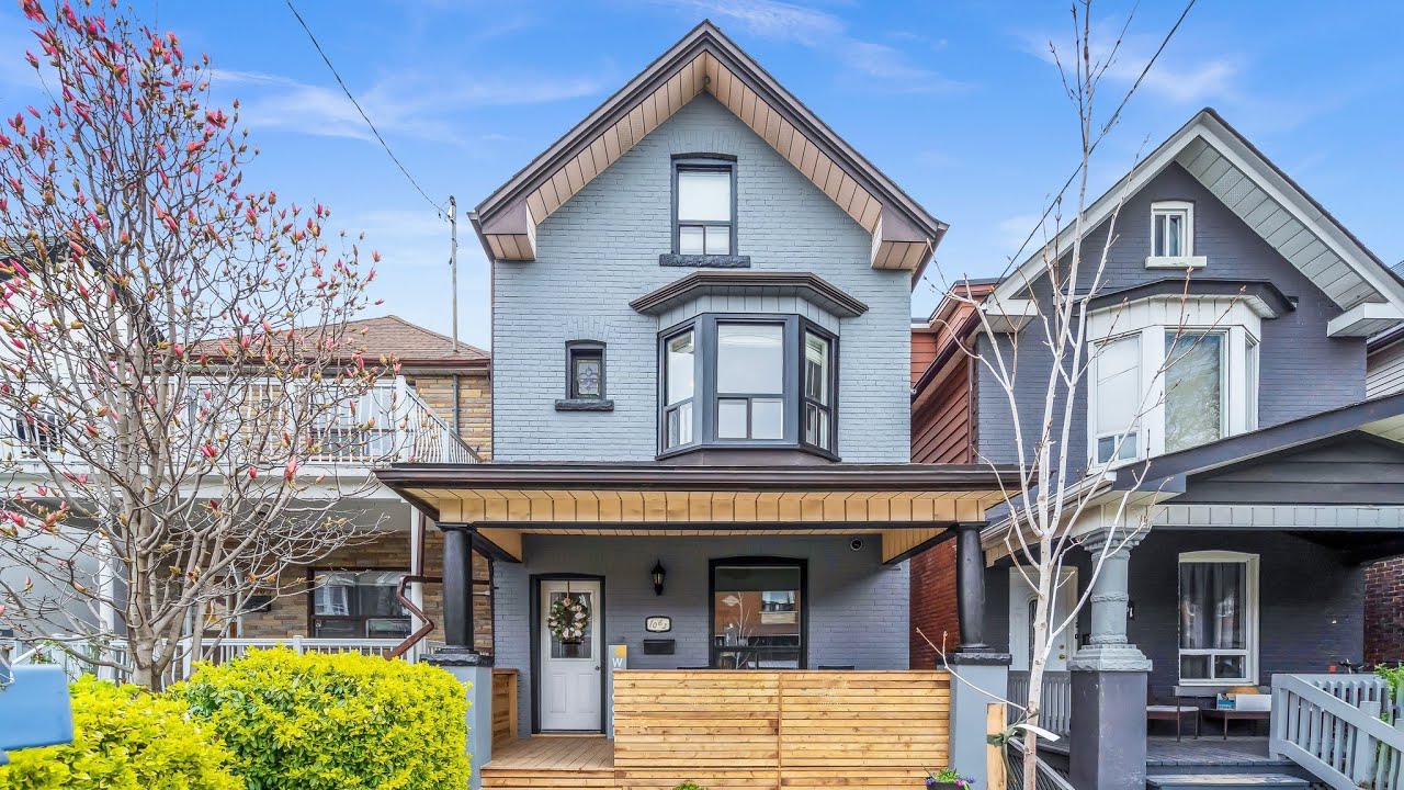 1063 Shaw St, Toronto, Ontario Homes For Sale in Toronto 1,699,900