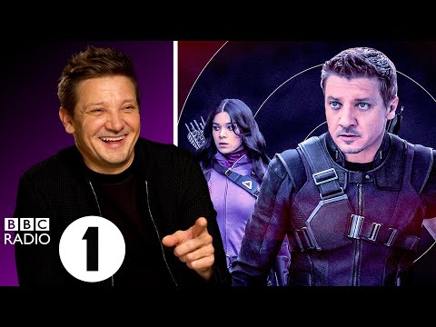 “He looks just like Hawkeye!” Jeremy Renner on Marvel memes