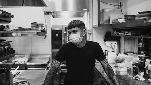 35 MENIT X 35MM F2 - KITCHEN EXPLORING WITH CHEF P...