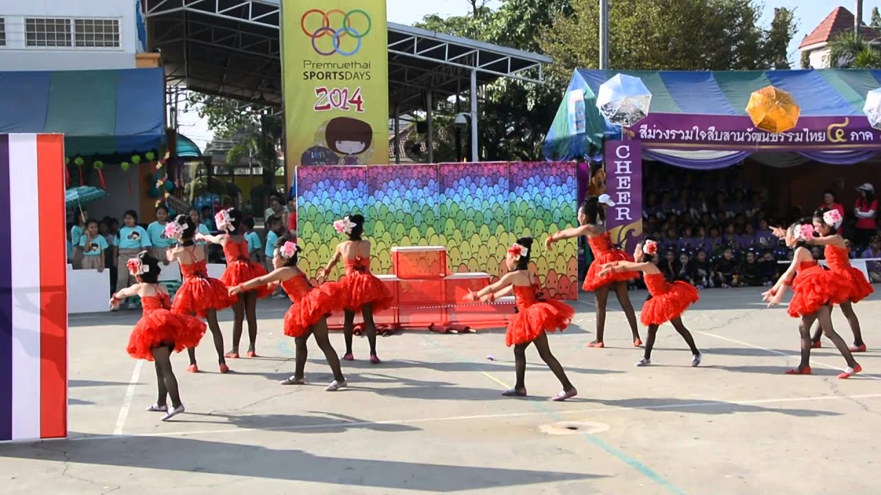 น้องจีจี้ โรงเรียนเปรมฤทัย แข่งเชียร์ลีดเดอร์ สีแดง