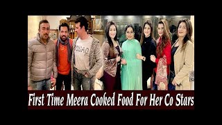 First Time Meera Cooked Food For Her Co-Stars