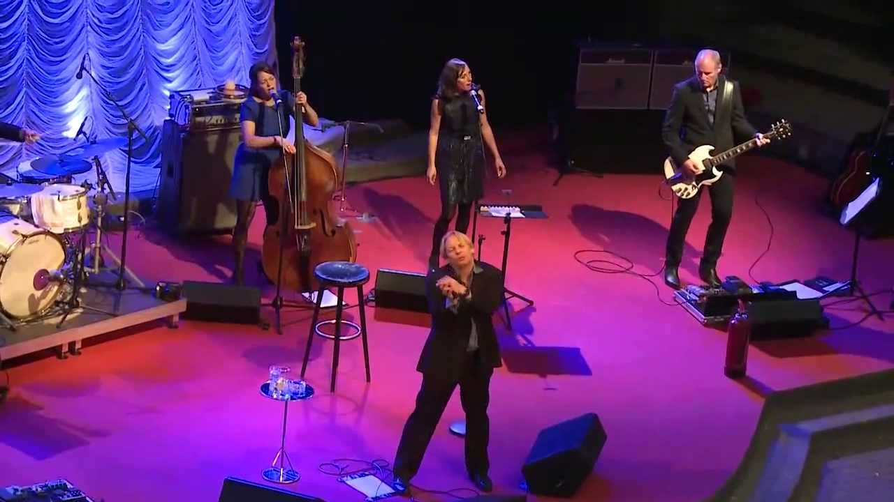 Ben Becker kann gewaltig - und auch leise