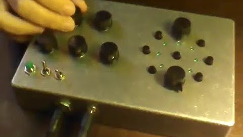 8/4/3 Step Sequenced Noise Machine // Filter + Res // Circuit Bent Synth Box