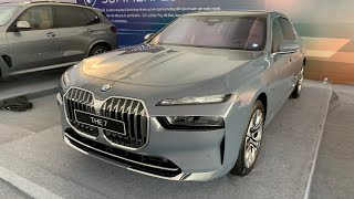 Dạo quanh và tham quan BMW 740i 2024