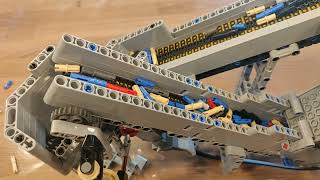LEGO Technic Pin Sorting Machine with XL swingarm and feeding belts