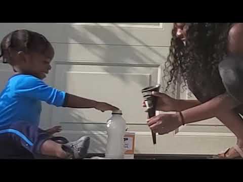 Science Experiments| Quarantine Activities| Baking Soda w/Vinegar #ScienceIsCool