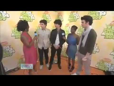 Exclusive Footage from the Kids' Choice Awards (20...