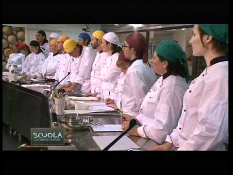 La Scuola - Cucina di classe 1 - Lezione n.1 - L\'uovo - YouTube La Scuola - Cucina di classe 1 - Lezione n.1 - L\'uovo - YouTube