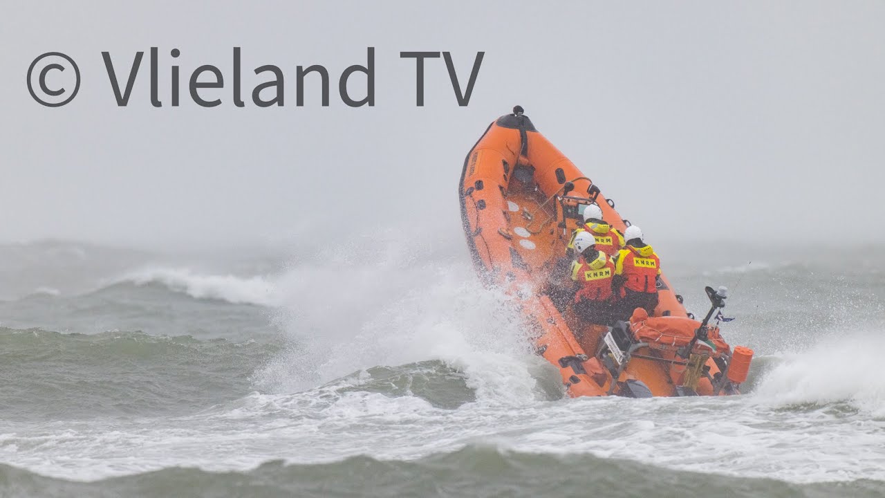 KNRM Branding Oefening Vlieland. (4K/HD)