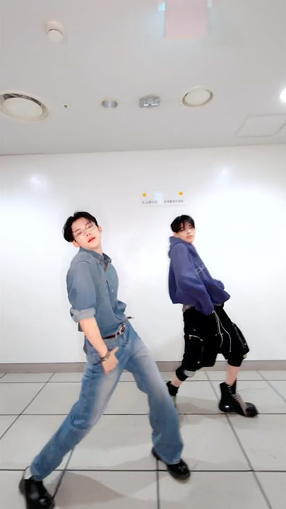 𝑠𝑒𝑛𝑑 𝑚𝑒 #FortyOneWinks 😉💙 #TXT #YEONJUN#ENHYPEN #NI_KI