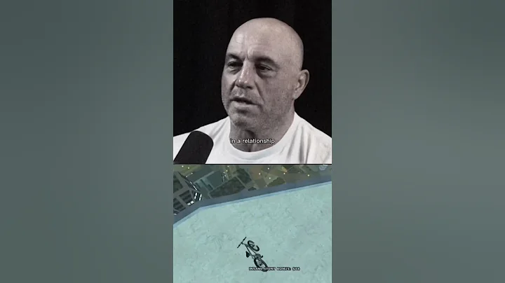 JOE ROGAN TALKING FAX📈 #joerogan #joeroganfans #influencer #joeroganpodcast #relationship #shorts