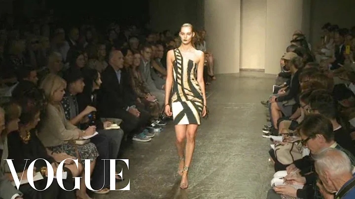 Donna Karen Ready to Wear Spring 2012 Vogue Fashion Week Runway Show
