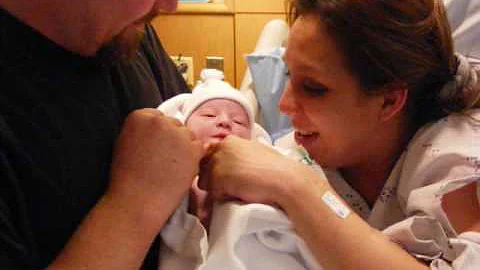 Rylee Christine Ann Whipple is born :)