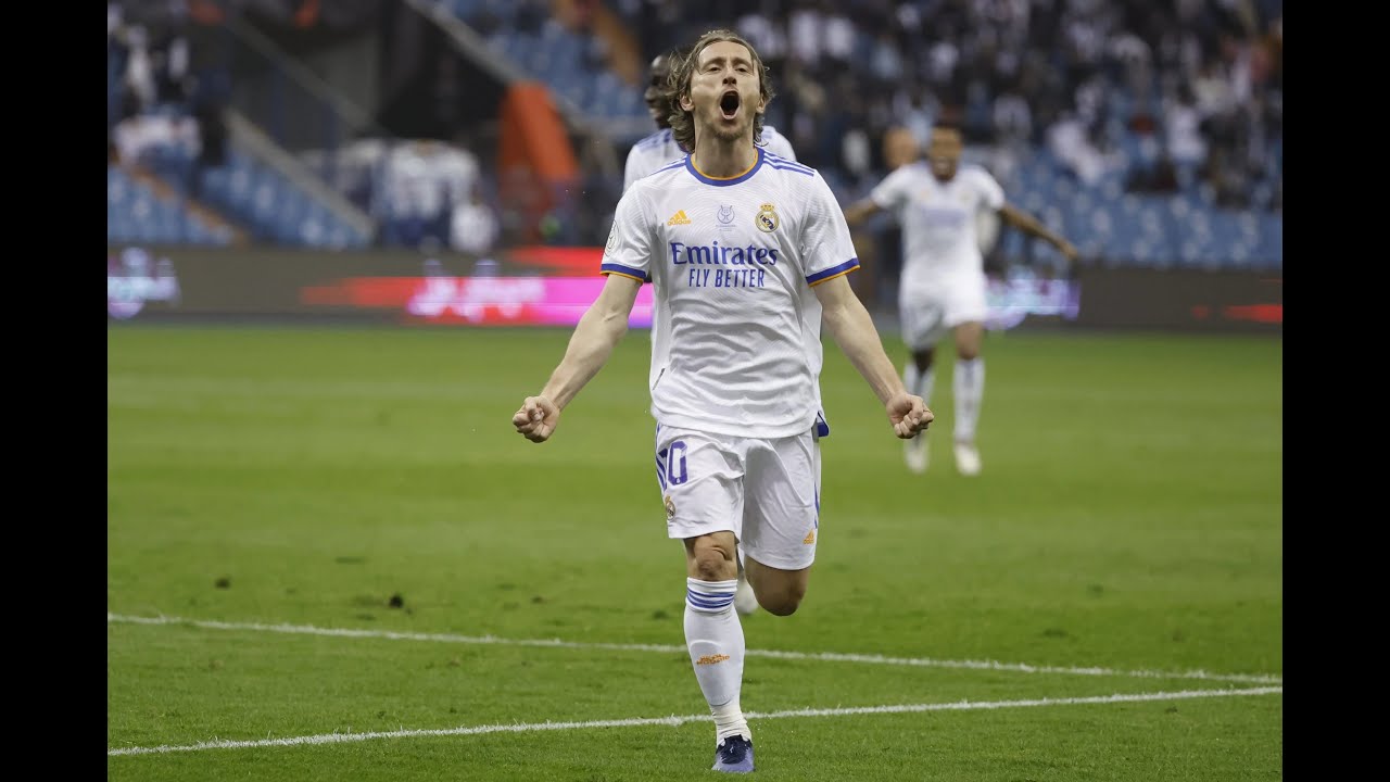 LUKA MODRIC'S PLAYING WITH THE DEFENCE- FIFA 21