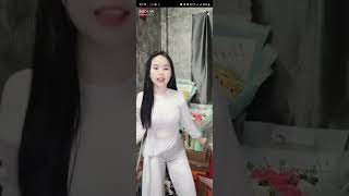 Áo Dài Ngân Hàng Dance