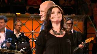 Lotta Engberg och Thomas Petersson - Does you mother know (Så ska det låta 2011)