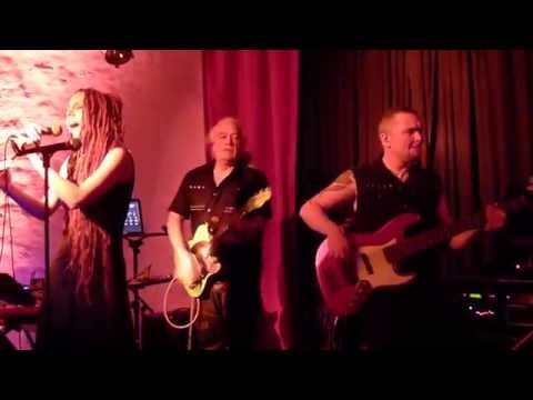 EUZEN You're On (live)