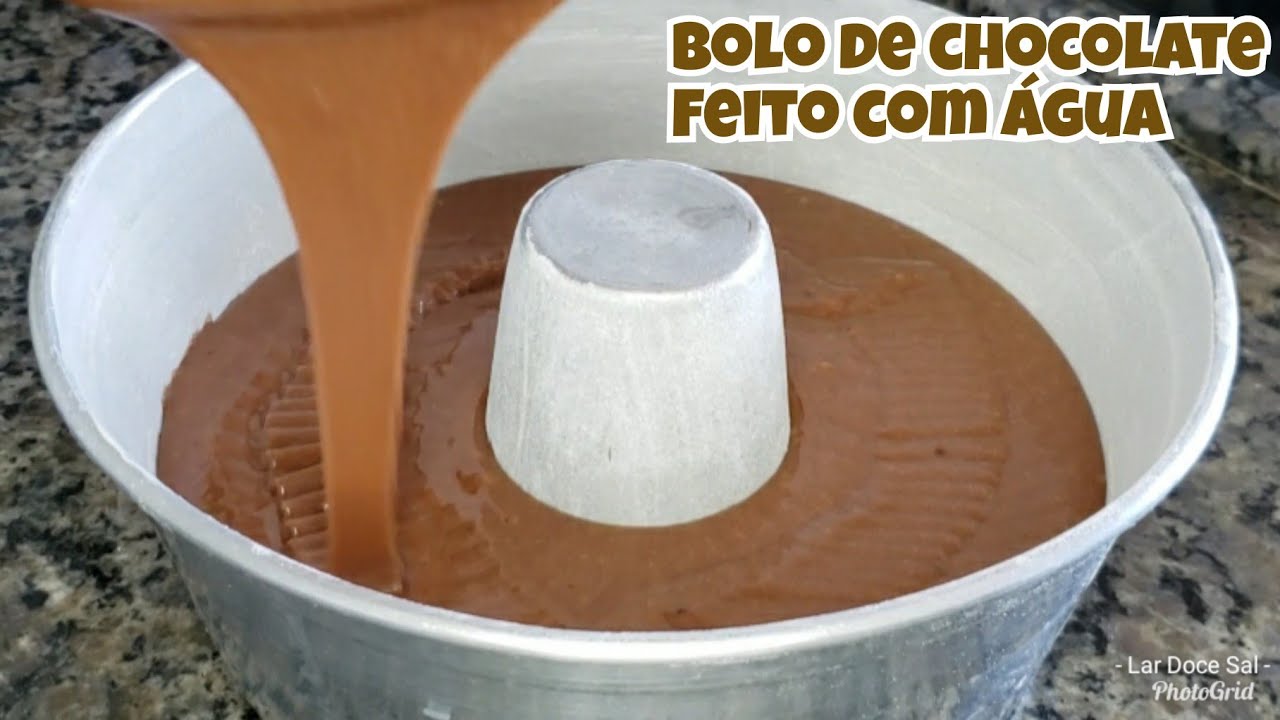 Bolo de Chocolate, simples, de liquidificador, com água